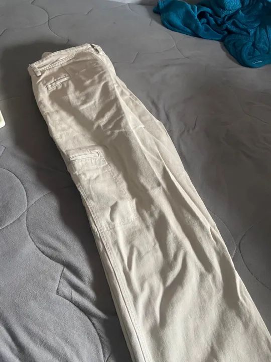 Calça bege da ZARA - NOVA - Foto 2