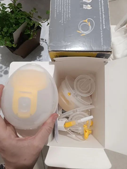 Extrator de Leite Elétrico Duplo Medela Maxflow Hands Free - Foto 4