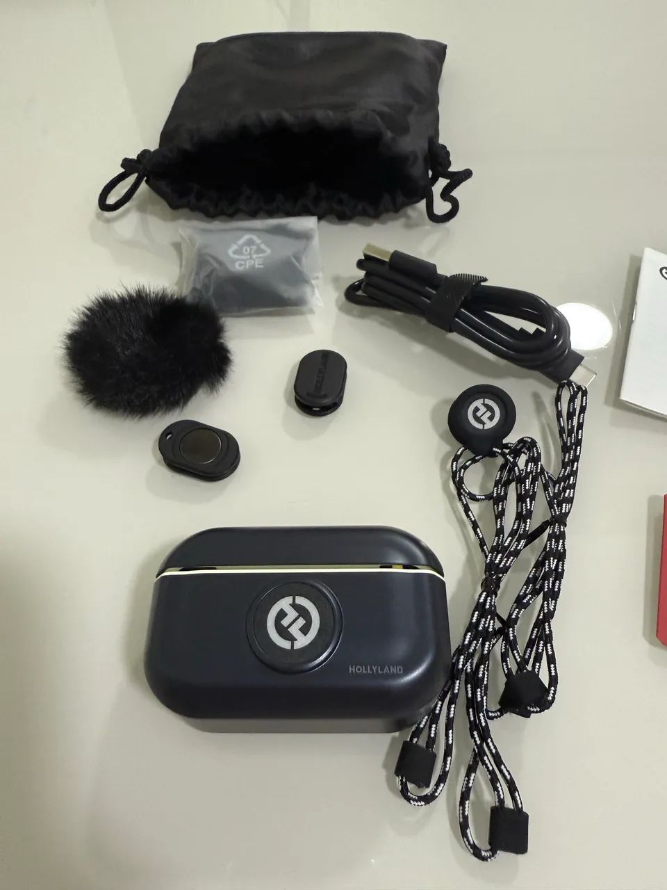 Microfone Sem Fio Hollyland Lark M2 - Novo, Original e Nunca Usado! 