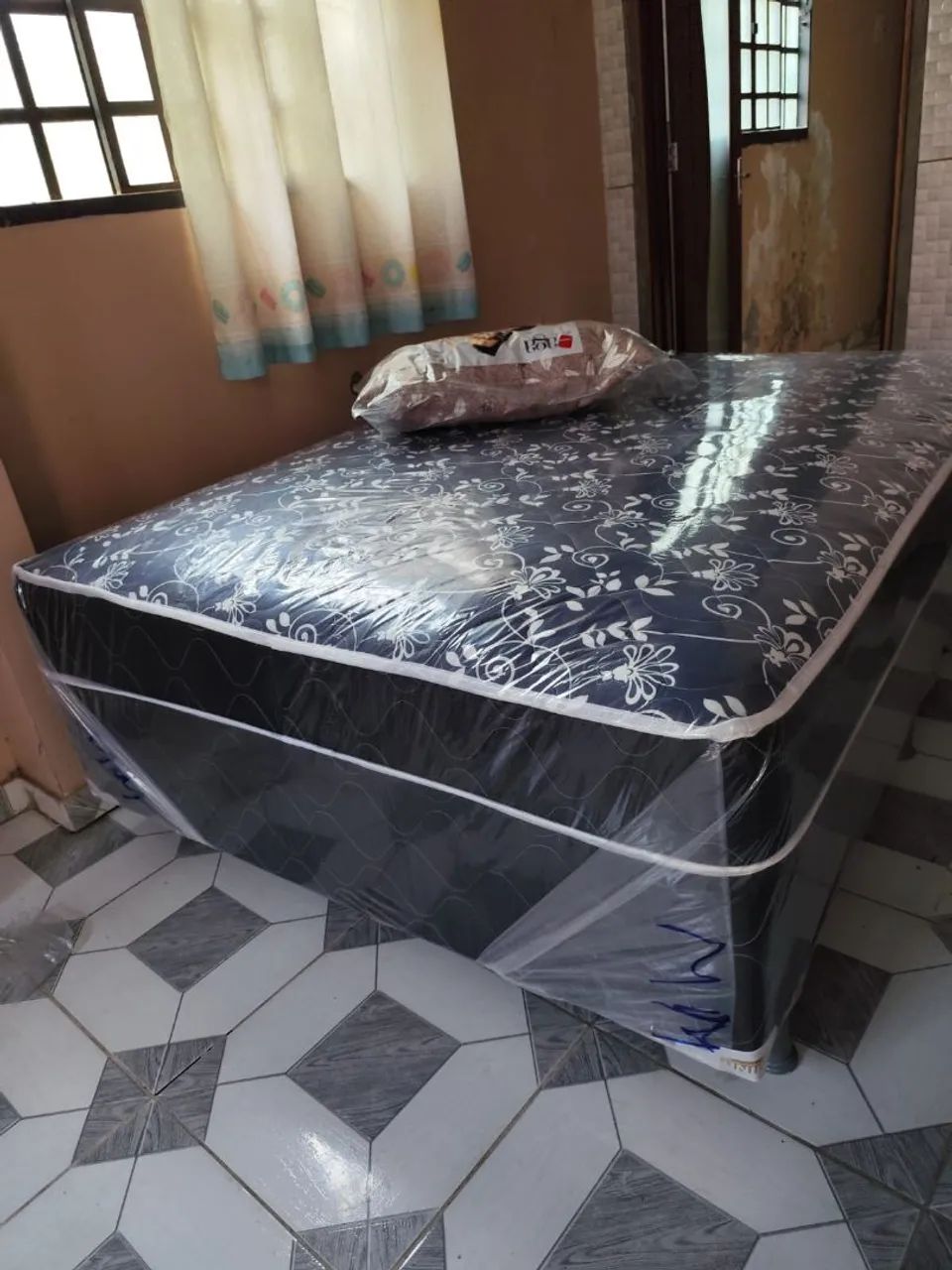 Camas em molas altas<br>800$ <br>Comissão 50$ - Foto 4