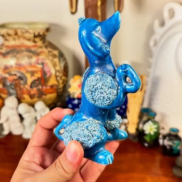 Charmoso bibelô Poodle em porcelana. - Foto 4