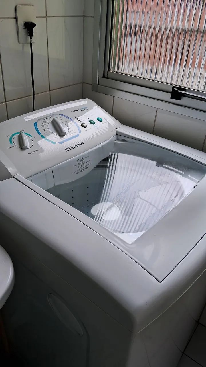 Máquina de lavar Electrolux 12kg Turbo Economia - Foto 3