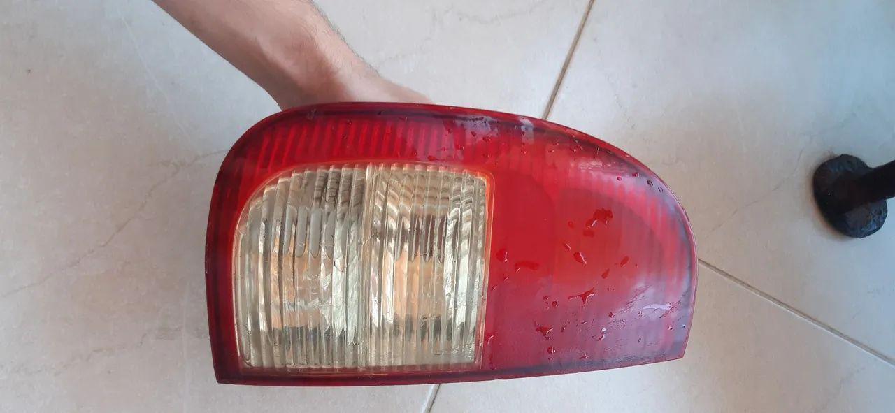 Par Lanternas Traseiras Saveiro G2/G3/G4 - Foto 2