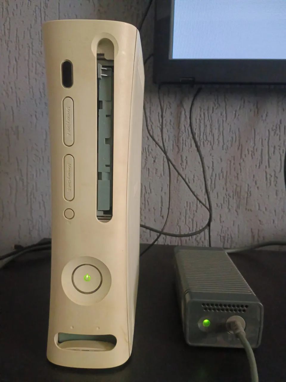 Xbox 360 fat branco, gaveta quebrada e não abre - Foto 4
