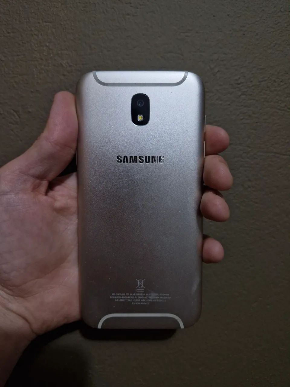 Galaxy J5 Pro 32GB usado perfeito estado - Foto 2
