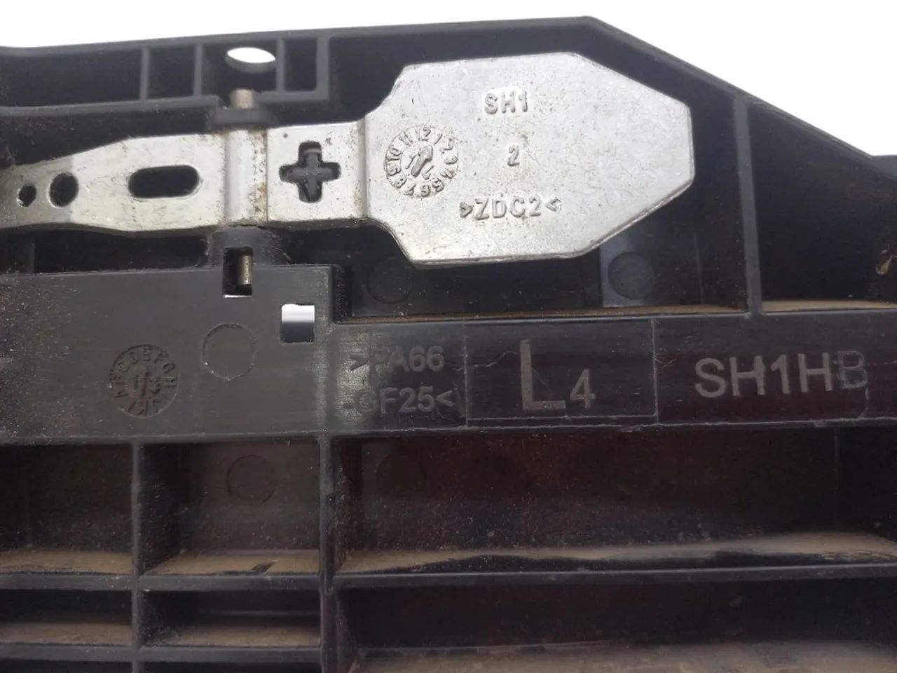 Maçaneta Externa Dianteira Le Nissan March 11/15 - Peças para