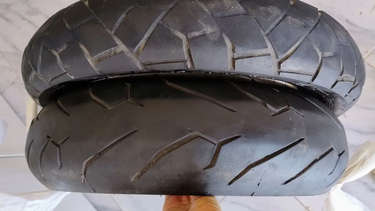 Pneus para moto