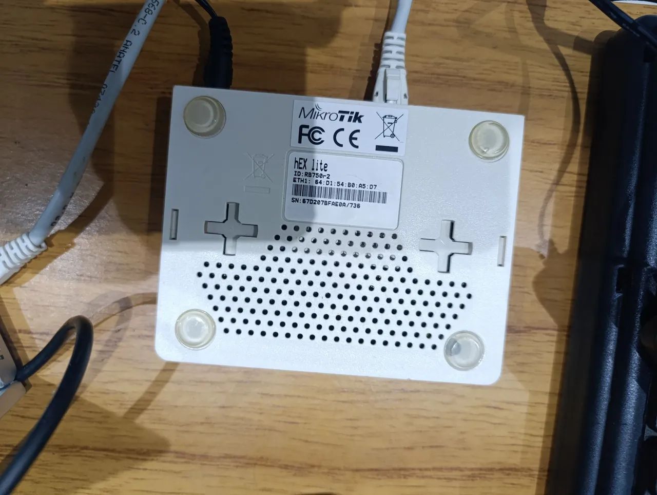 Roteador Mikrotik RouterBOARD 750r2 - Foto 3