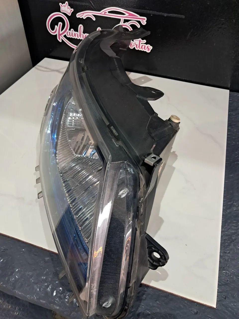 Farol Direito Onix Prisma