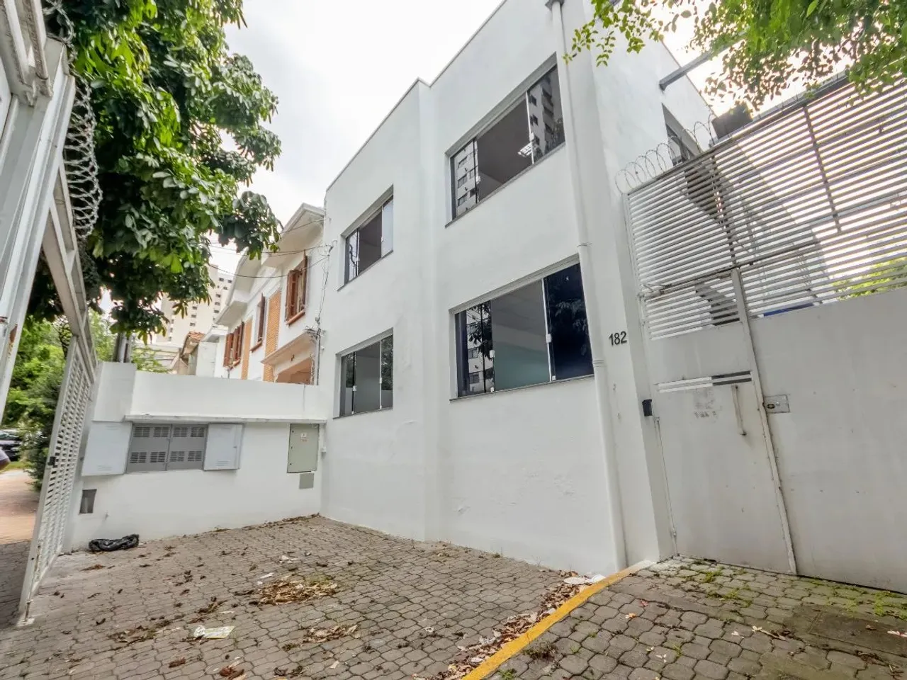 Galpão comercial para venda, 469m²