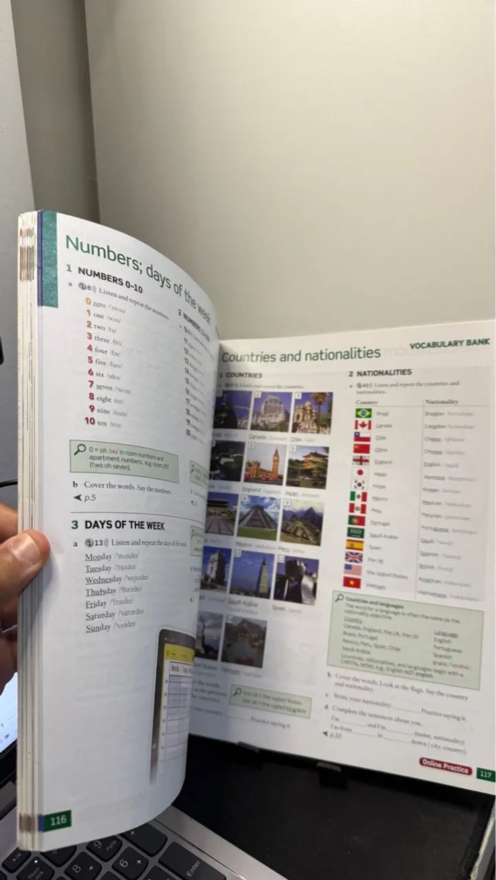 Livro American English file  - Foto 2