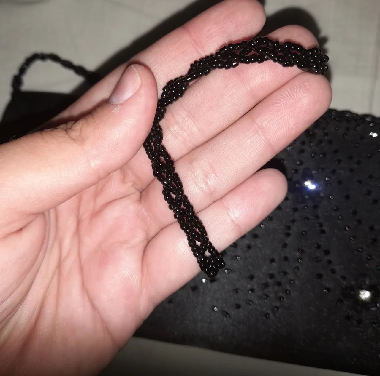 Bolsa de mão preta bordada - Foto 5