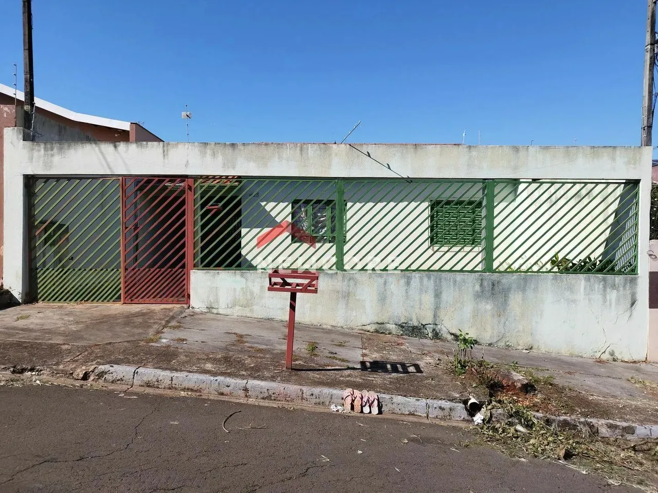 Casa em Rua Maria Vieira Lopes - Conjunto Habitacional Bronzzetti - Londrina/PR