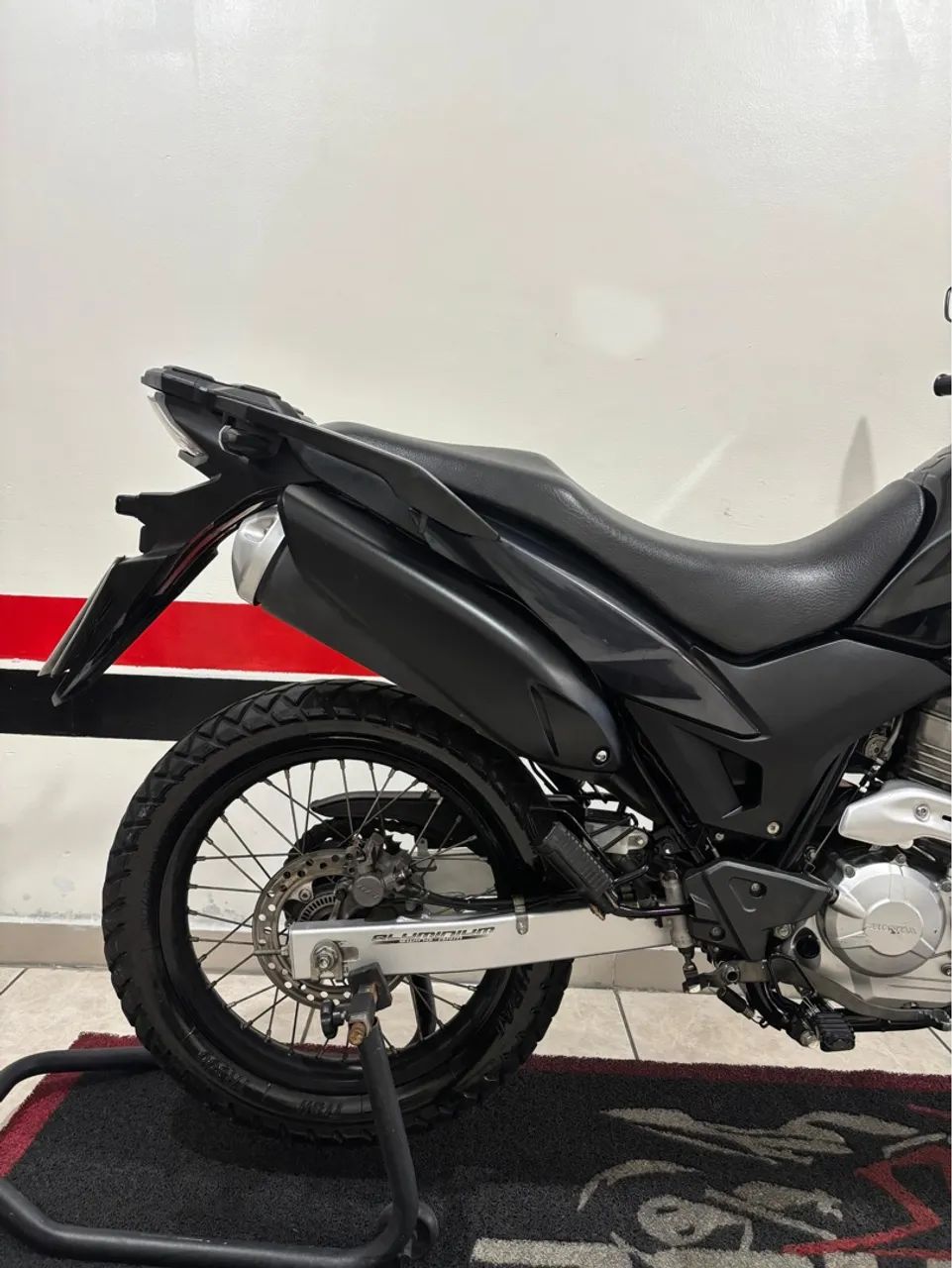 XRE 300c 2022 MUITO NOVA     (DIVIDO EM 21 VEZES NO CARTÃO) - Foto 2