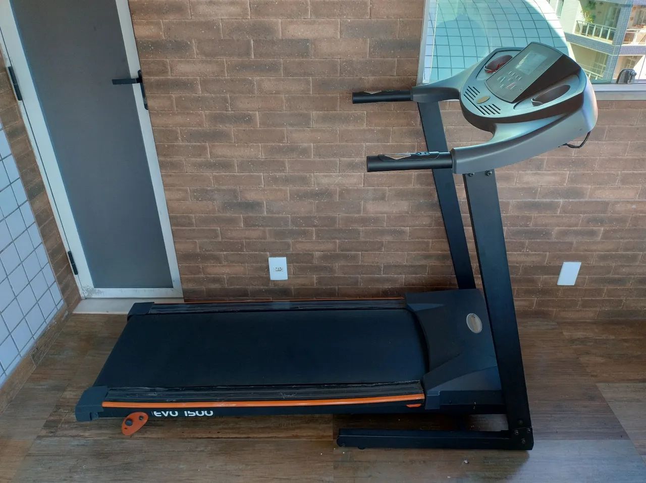 Esteira Evolution Fitness EVO 1500