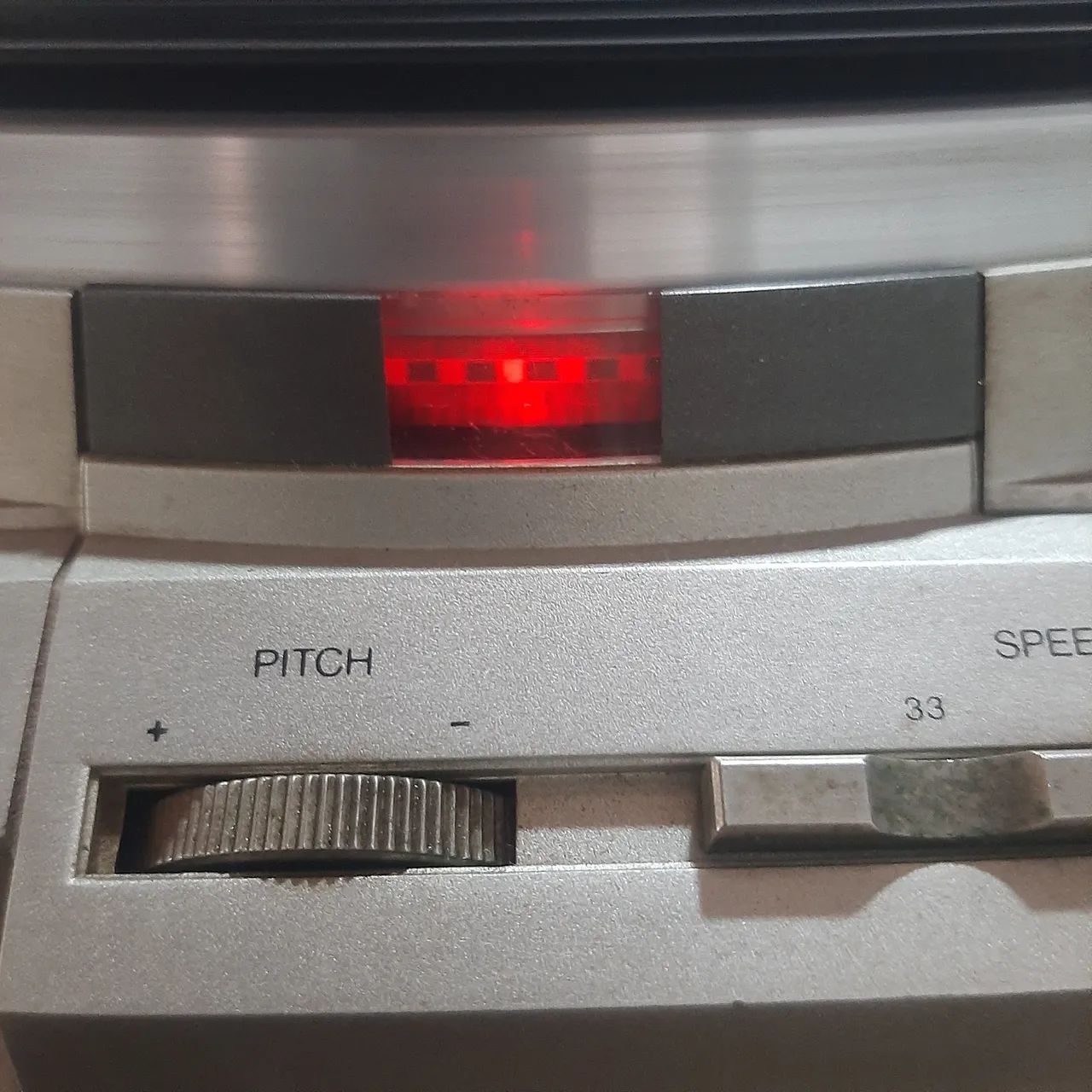 Gradient D-20 Turntable64520826804482121