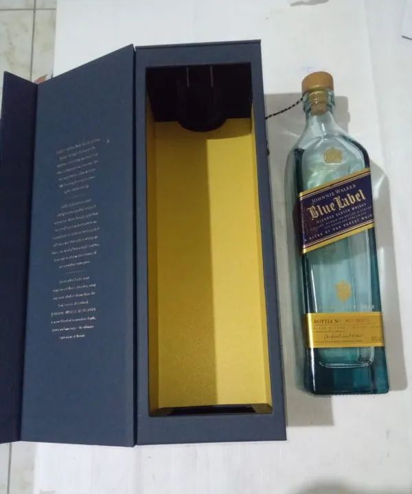Vendo garrafa de Whisky  - Foto 2