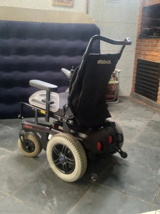 Cadeira motorizada  - Foto 2