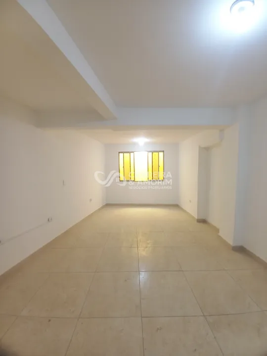 ALUGO SALA COMÉRCIAL COM 50m², A5 MINUTOS 950m DO HOSPITAL CAMPO LIMPO, AVENIDA FIM DE SEM