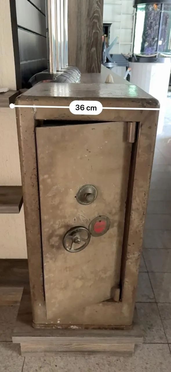 Cofre de ferro e concreto grande - Foto 4