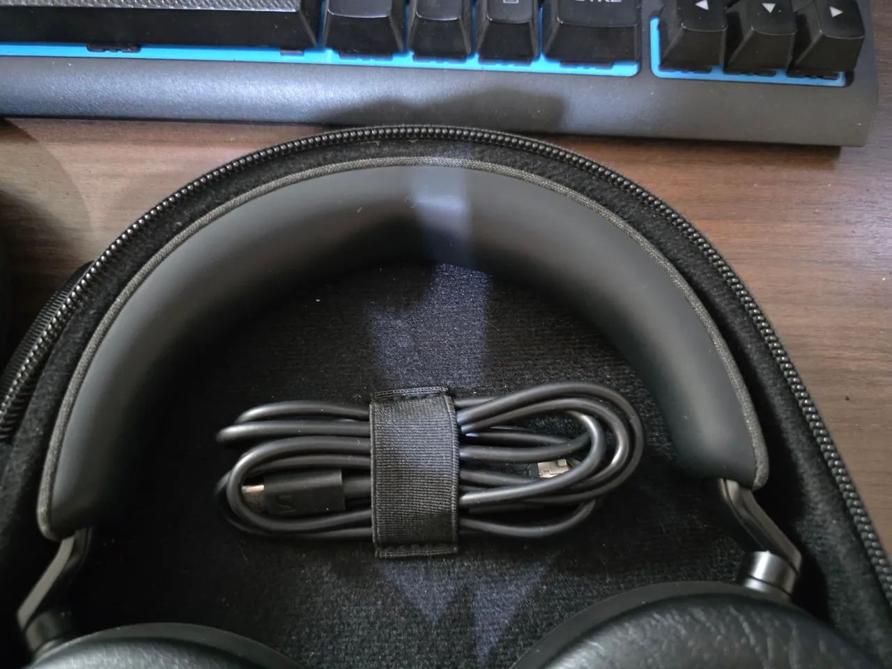 Fone Bluetooth Sennheiser Momentum 4 - Foto 2