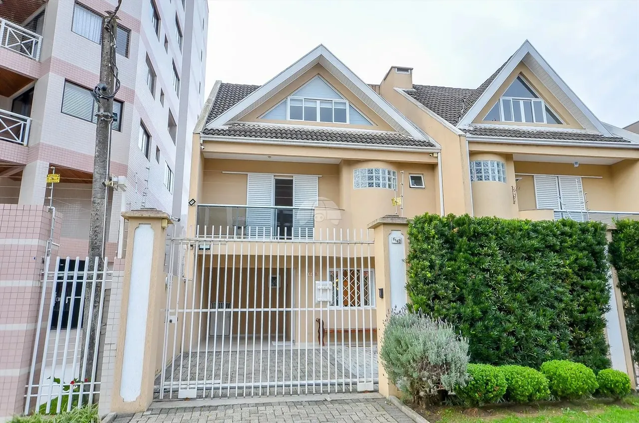 Sobrado Residencial para Venda no Bairro Bacacheri