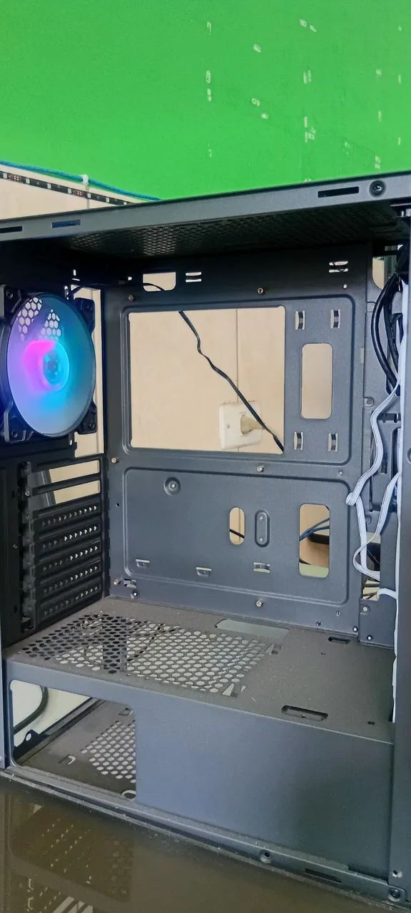 Gabinete Gamer Cougar - Foto 5