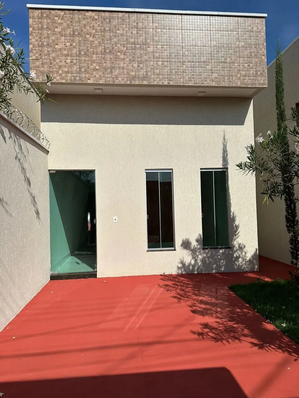 CASA NO SETOR MORADA DO SOL EM GOIÂNIA-GOIAS
