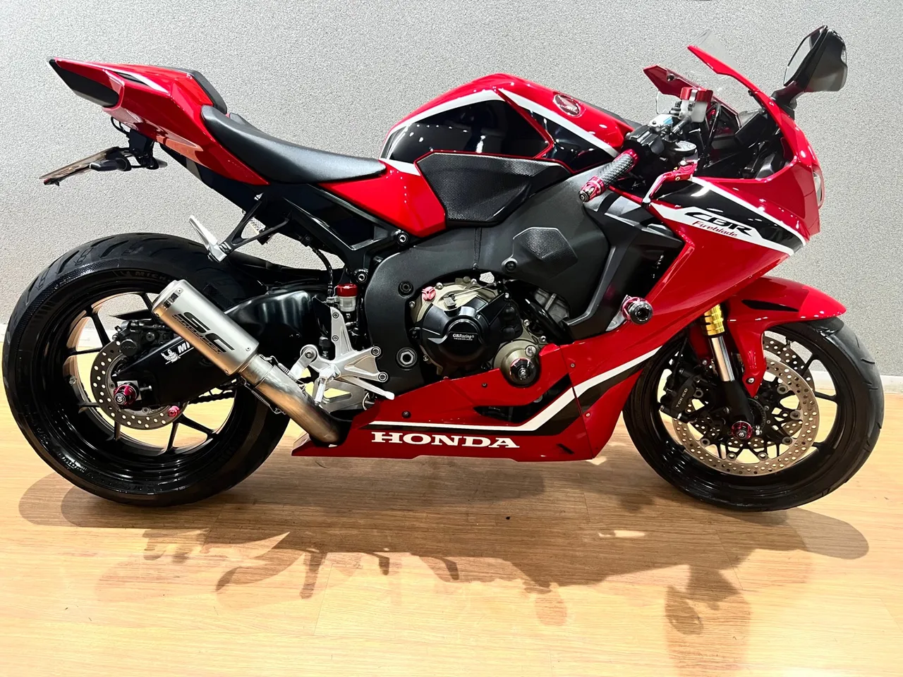 CBR1000rr FIREBLADE