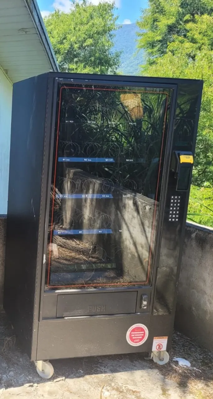 Máquina de vendas de snacks