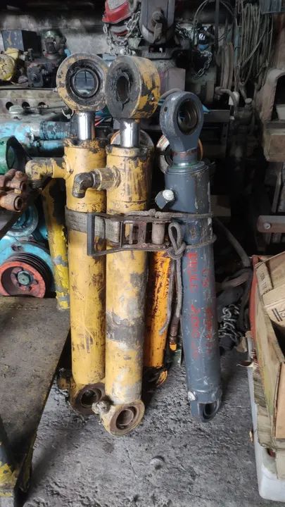 Hydraulic Pistons