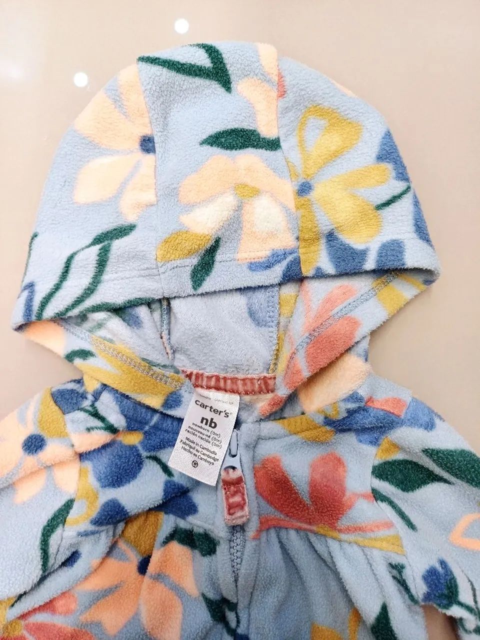 Macacão Carter's bebê floral com capuz - Foto 2