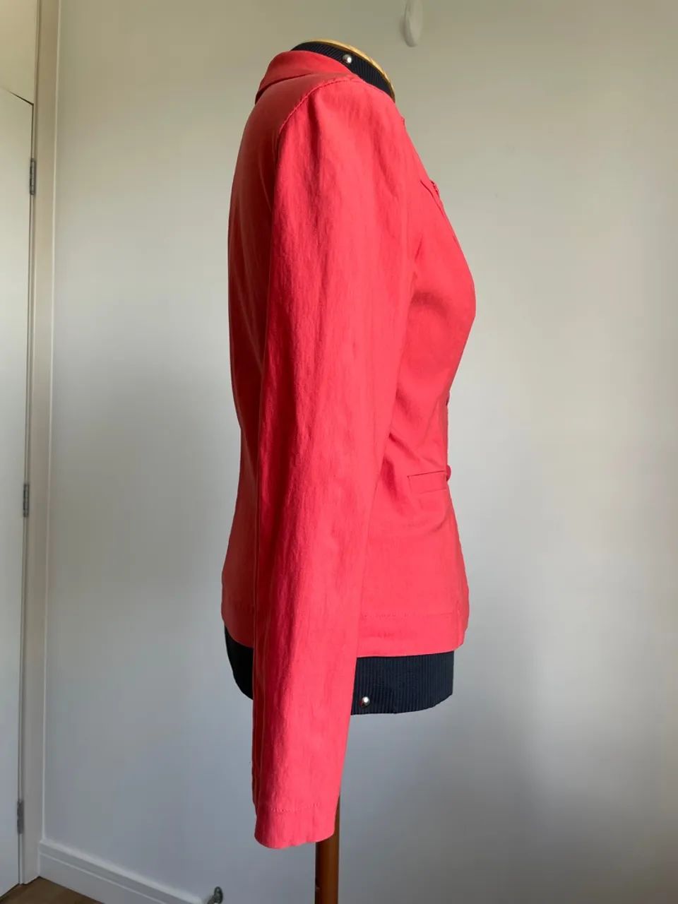 Blazer Feminino tam 38 laranja Yegrina  - Foto 5