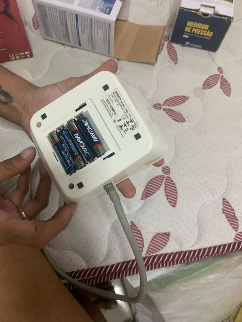 Aparelho de pressão Omron HEM-7113 - Foto 2
