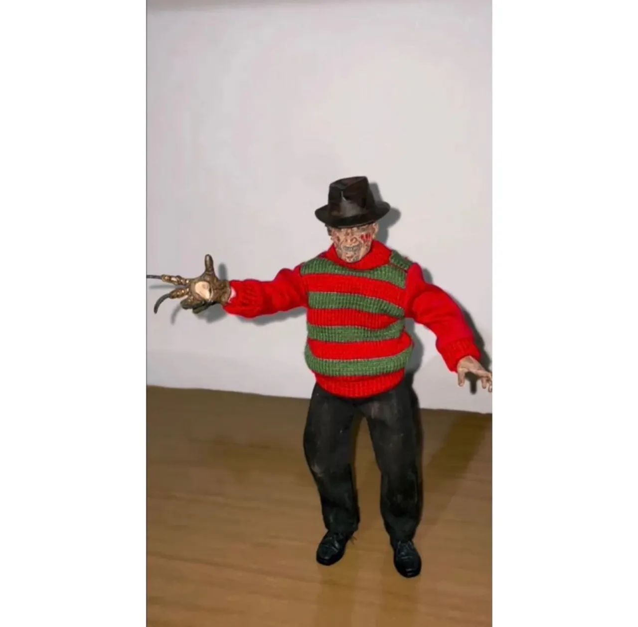 Freddy Krueger - Boneco de Ação - 1984 - Foto 2