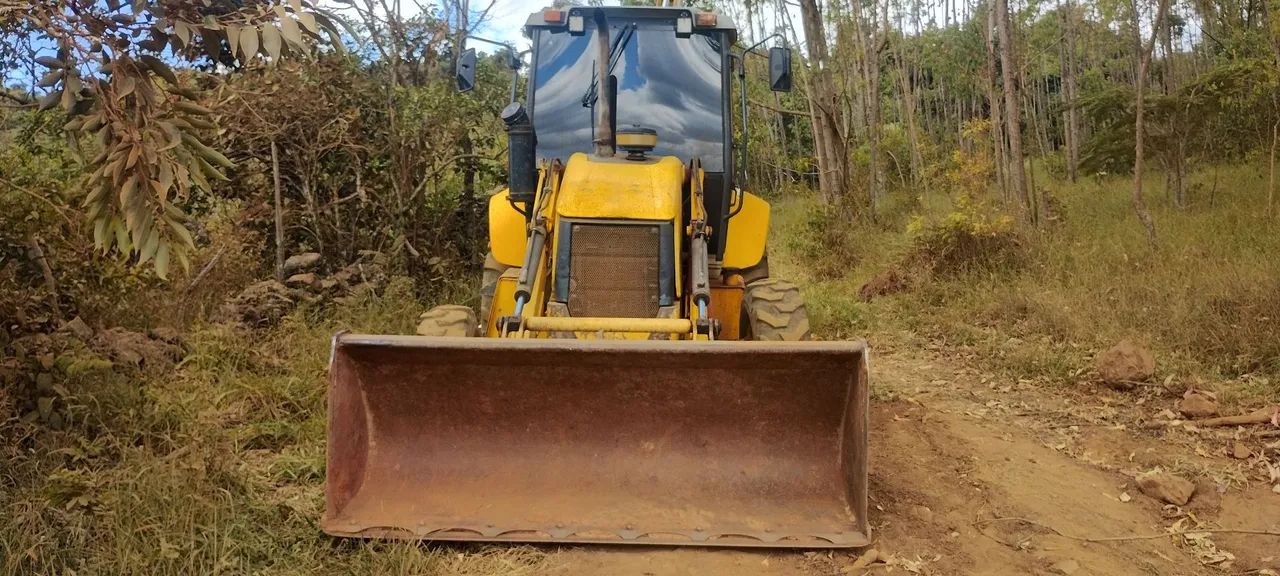 Retroescavadeira New Holland b95b 2014 - Foto 5