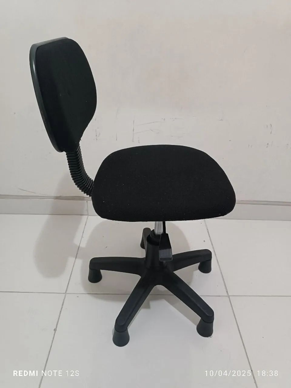 Cadeira de Escritório Giratória com Encosto - Foto 5