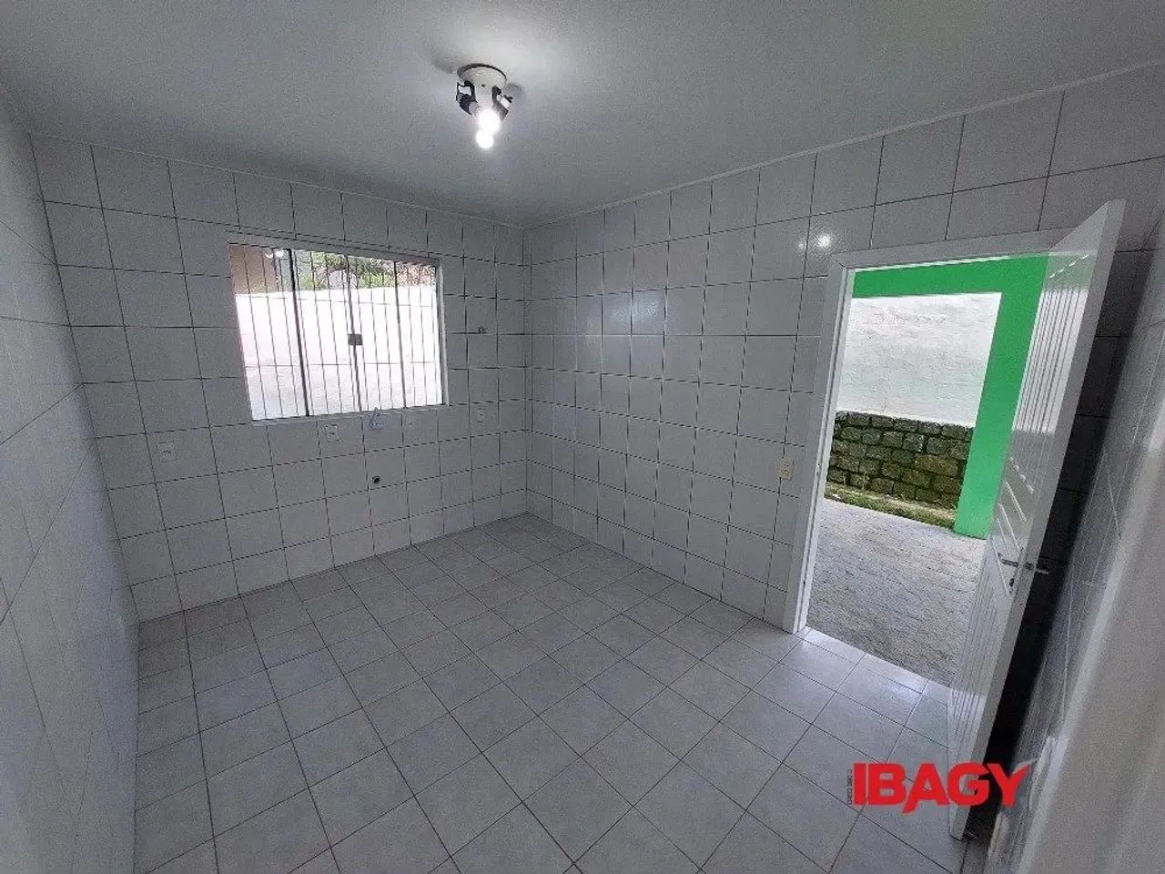 Excelente Casa 3 dormitório(s) em Cacupé - Florianópolis - Foto 4
