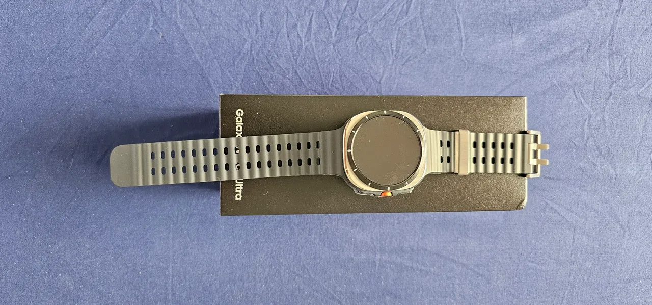 Samsung watch ultra .