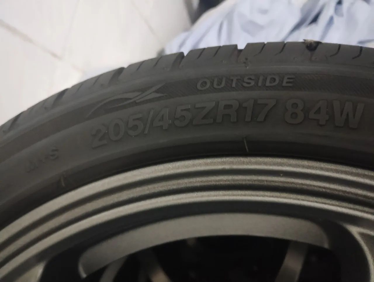 Rodas aro 17 advan com pneus 205 45 17 5x100 - Foto 2