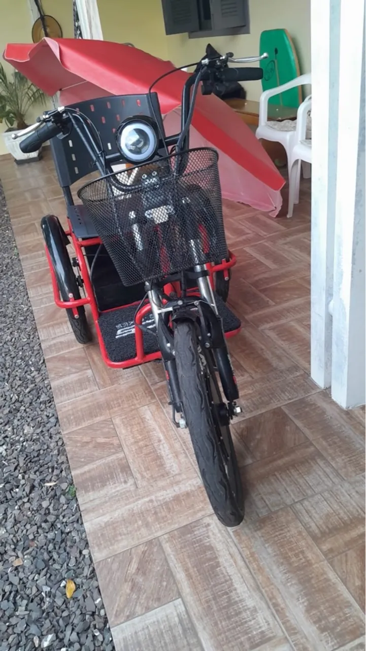 Triciclo estado de novo