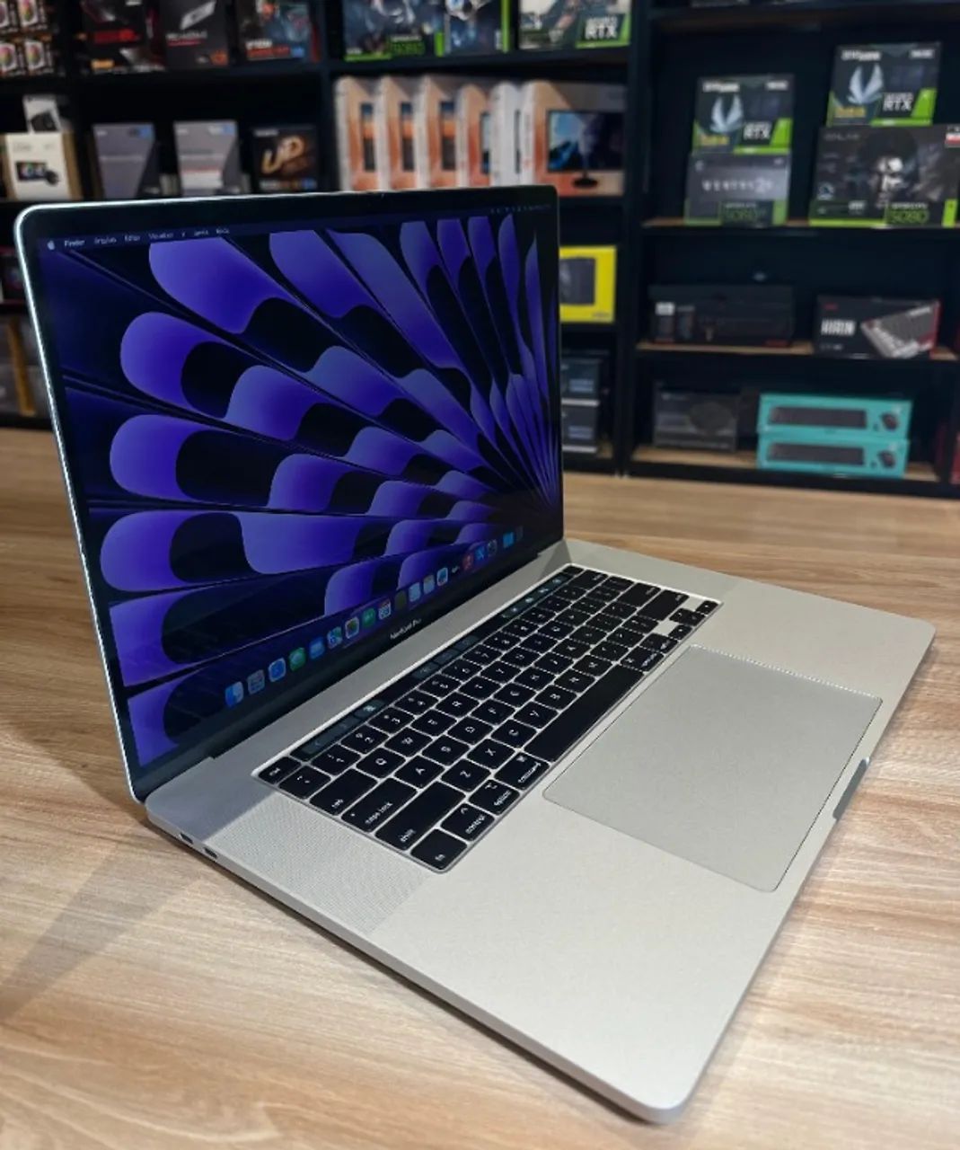 Macbook pro i9 16gb de ram 1tb de SSD, 16 polegadas - Pronta