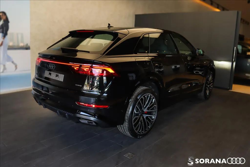 Audi Q8 Perf.bl. 3.0 TFSI Coupe Quat. S-tron. 2025 - Foto 5