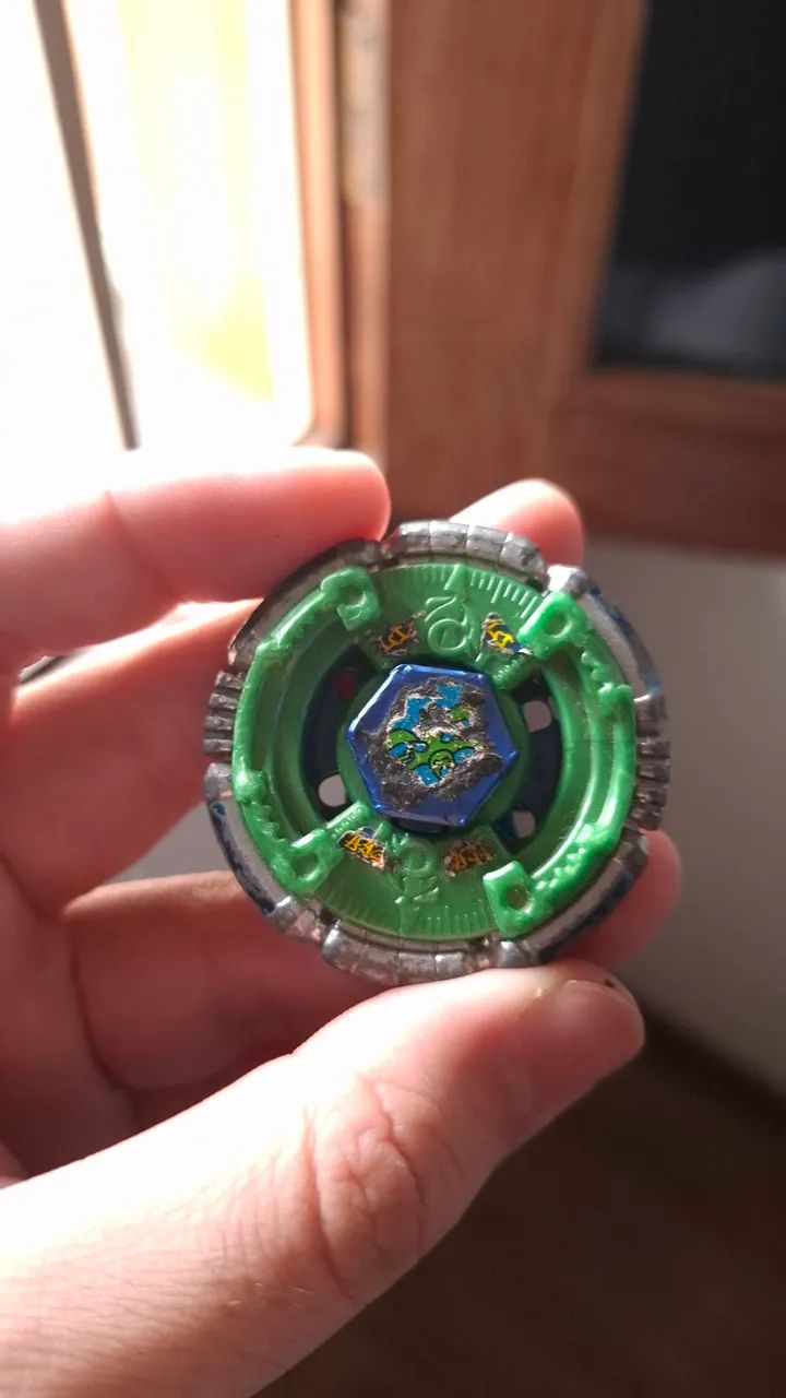 Beyblade Thunder Libra