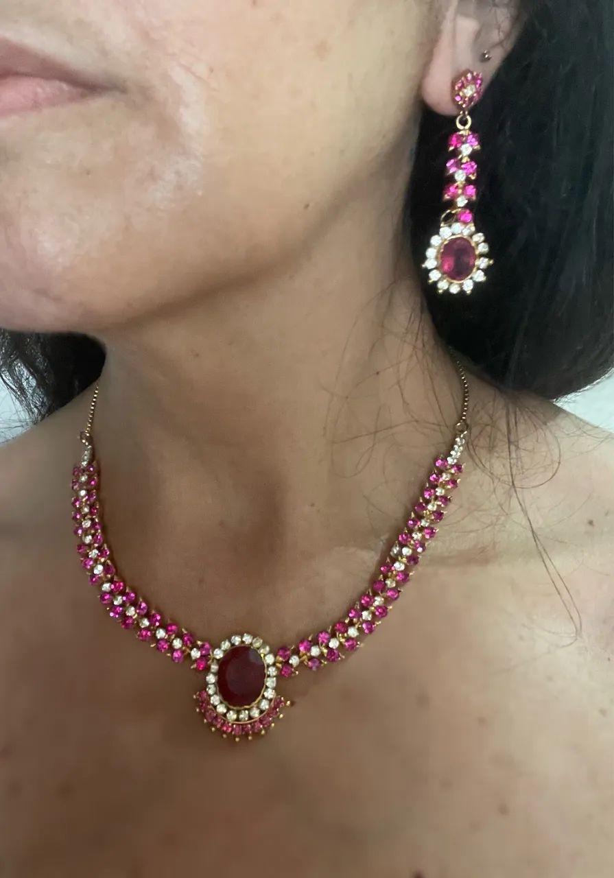 Conjunto colar e brincos 