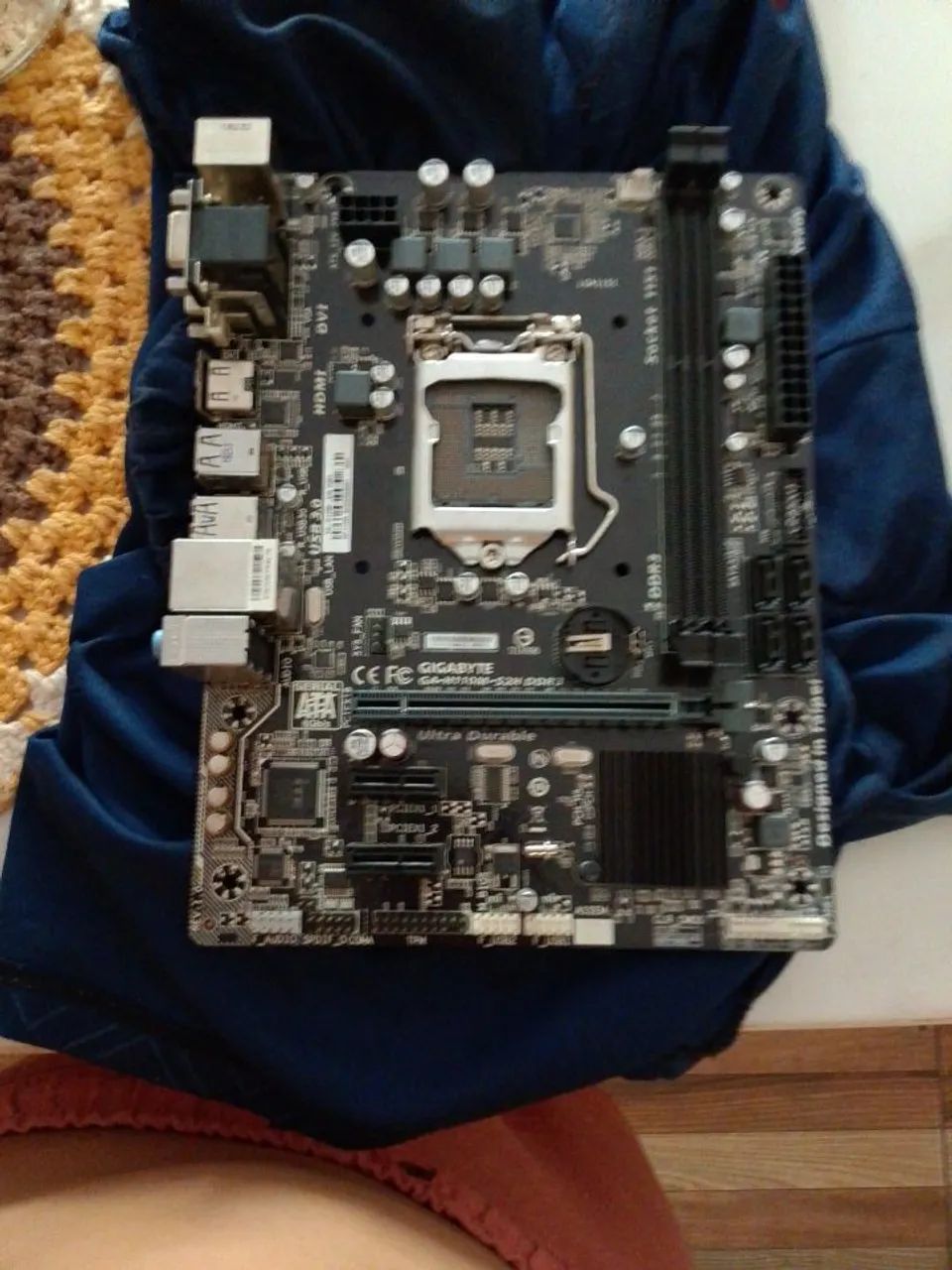 Vendo duas placas mãe com defeito  - Foto 2