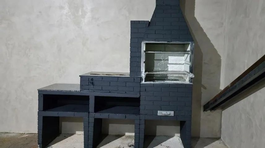 CHURRASQUEIRA COM FOGÃO A LENHA - Foto 2