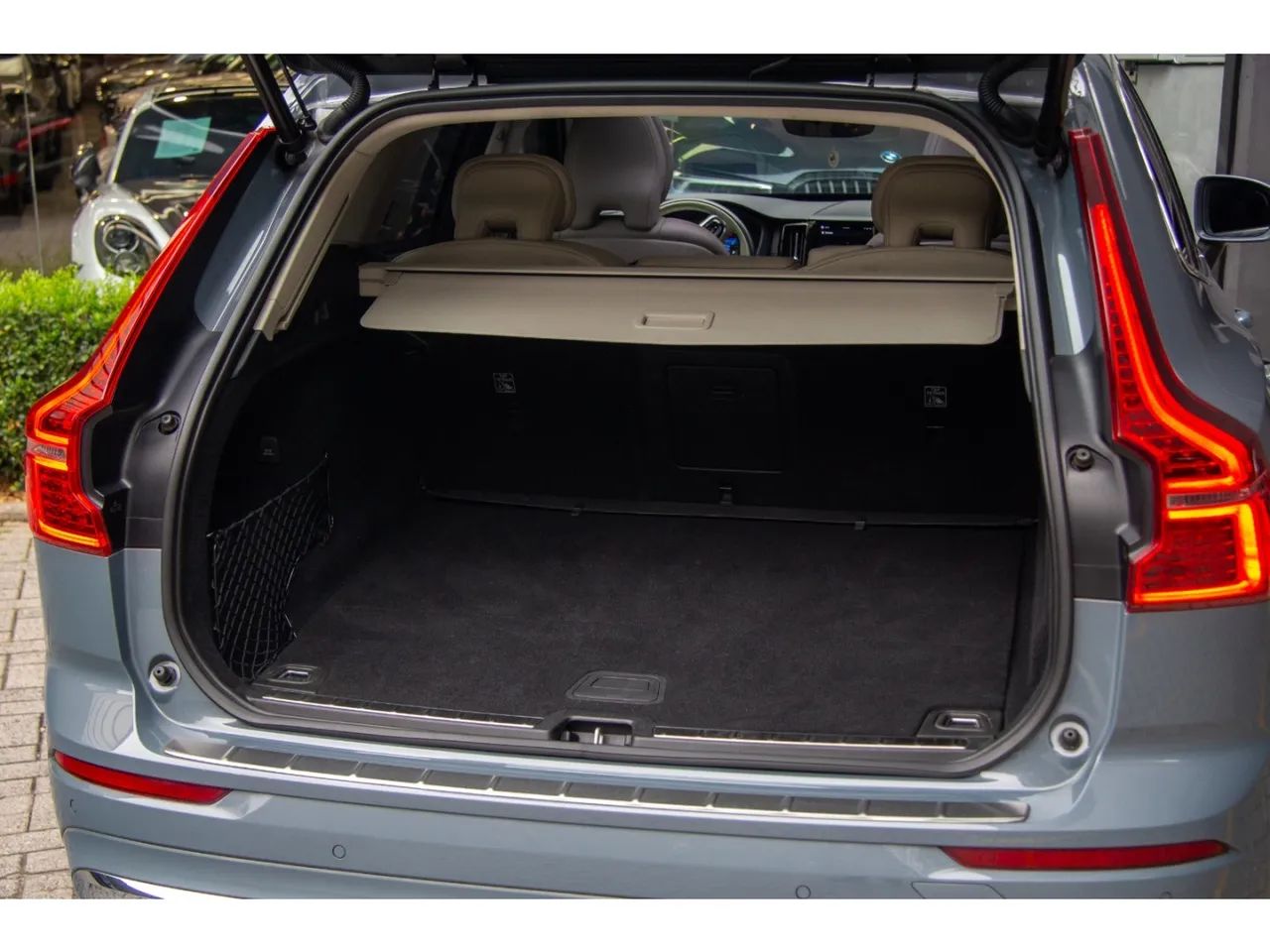 Volvo XC 60 R-DESIGN 3.0 304cv AWD 5p, foto 15 de 15