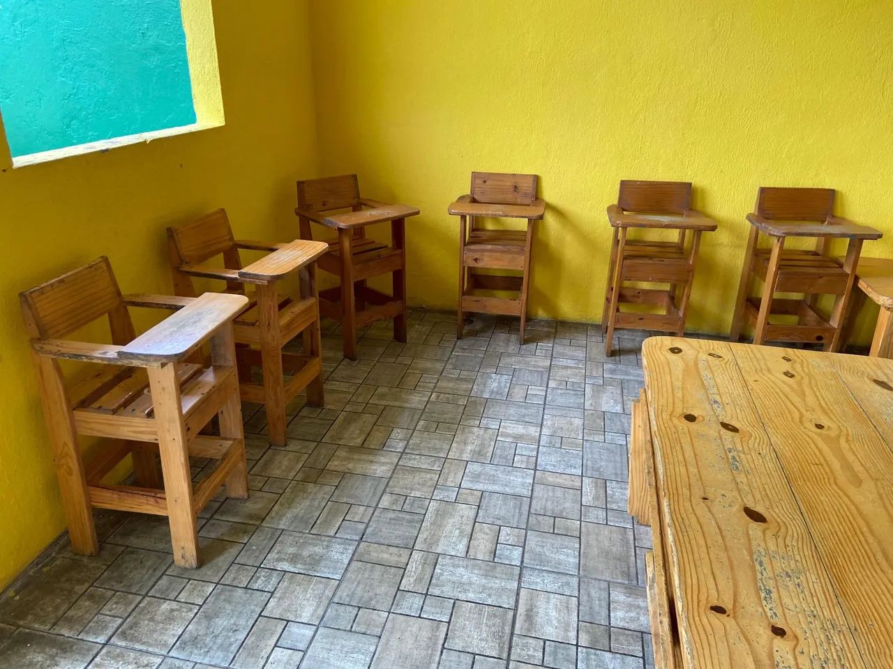 Mesa de refeitório infantil em pinus tratadoo - Foto 2