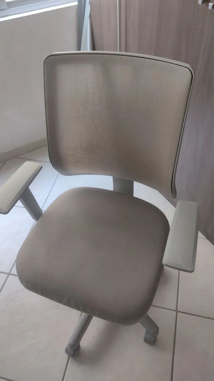 Cadeira Ergonômica c/ regulagens - Foto 2